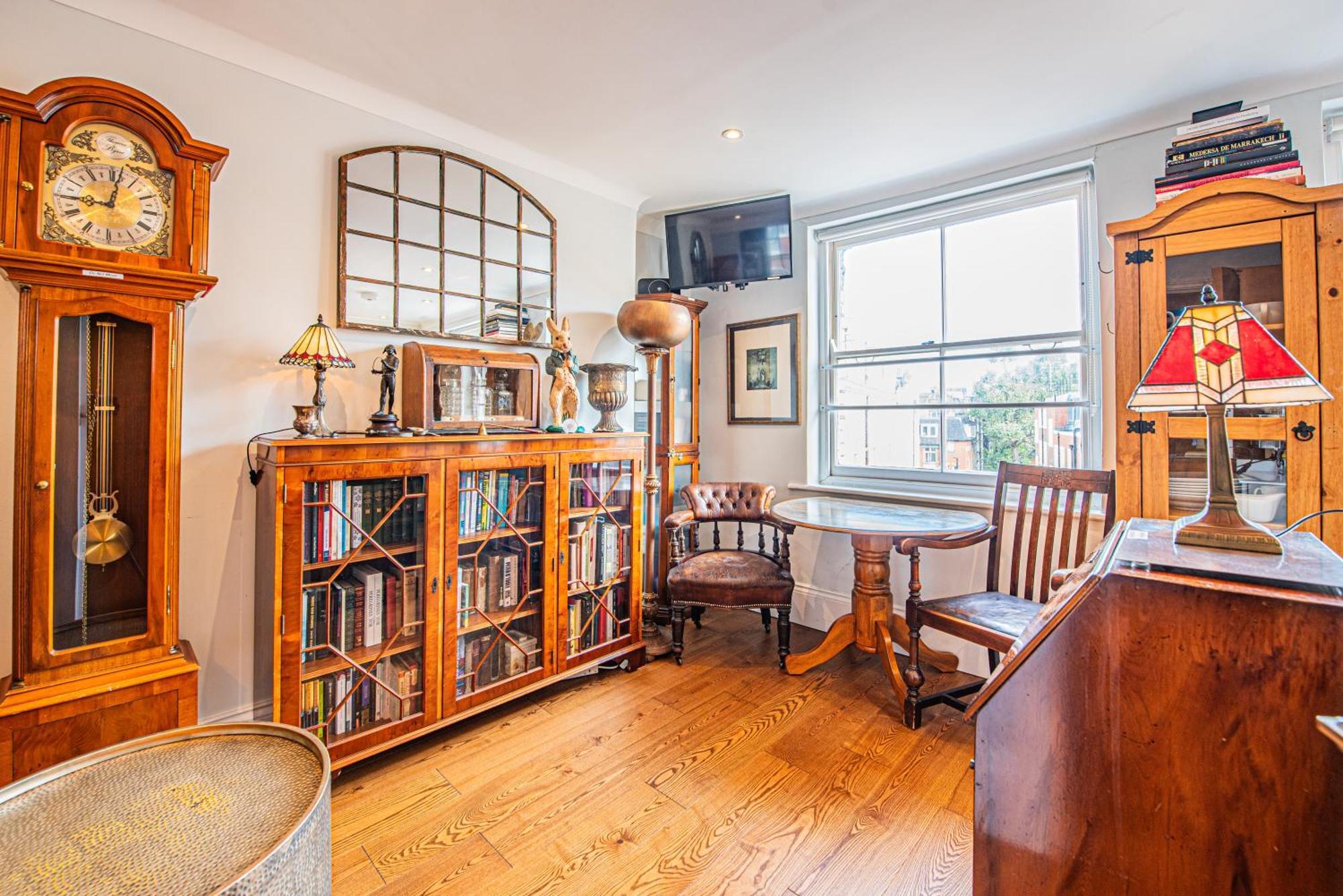 Stylish 1-Bed Flat In Soho - Prime Central London Exterior foto